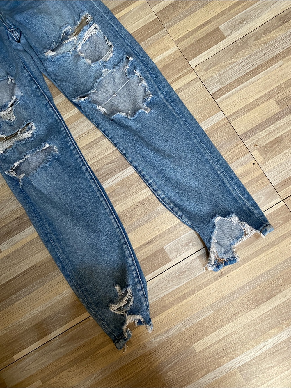 AMERICAN EAGLE Curvy High Rise DISTRESSED jeggings size women’s 000 short - Picture 3 of 10